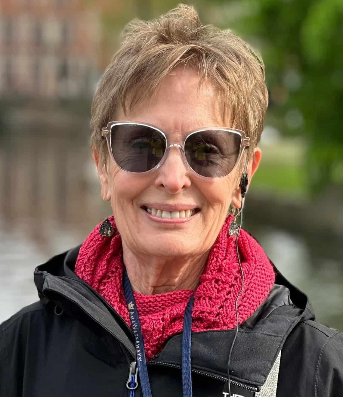 Lahna Wood